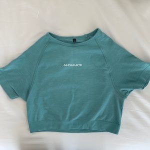 Alphalete short sleeved crop top